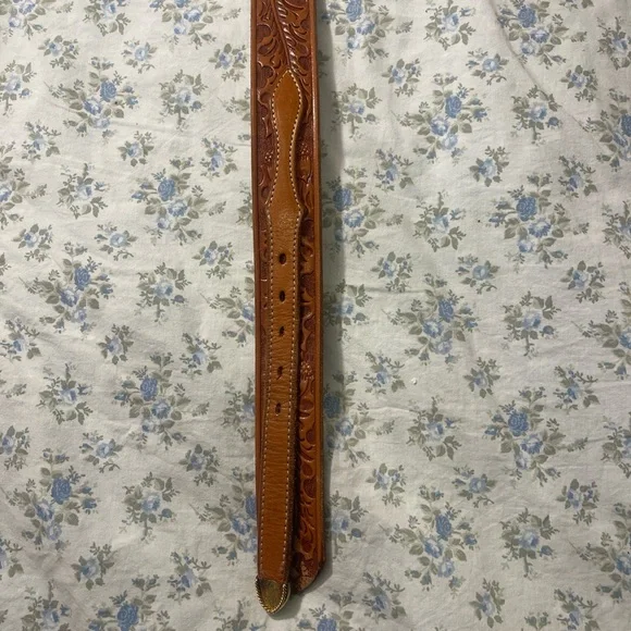 Circle Y Tooled Leather Belt with Gold Buckle - Women's Accessory - Picture 3 of 6